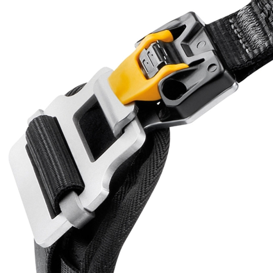 Close-up of Petzl SEQUOIA SRT FAST LT PLUS buckle for quick leg loop adjustment